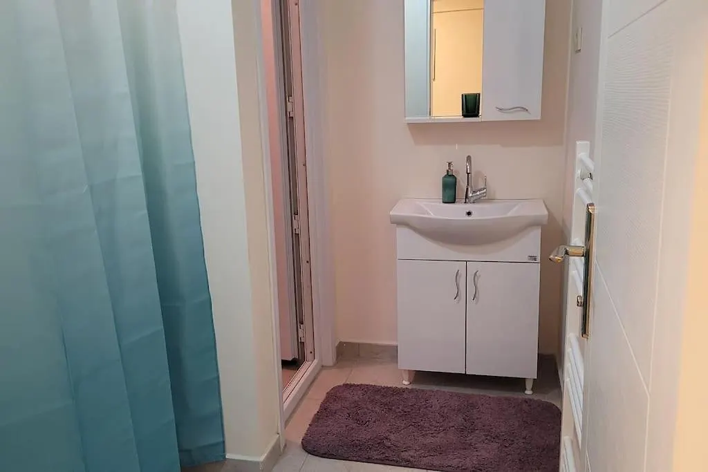 1 Min To Metro, Cosy Flat For 8 Guests, 2Nd Floor Apartment Istanbul