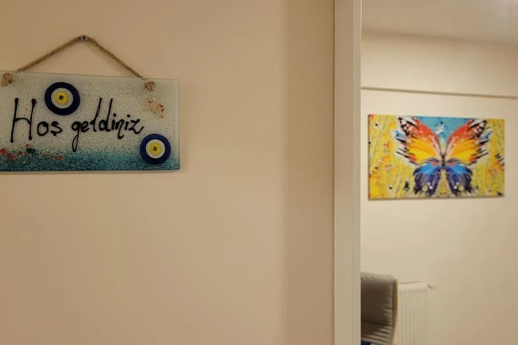1 Min To Metro, Cosy Flat For 8 Guests, 2Nd Floor Lejlighed Istanbul Tyrkiet