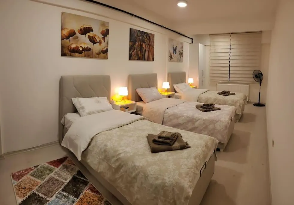 1 Min To Metro, Cosy Flat For 8 Guests, 2Nd Floor Apartment Istanbul 0*,